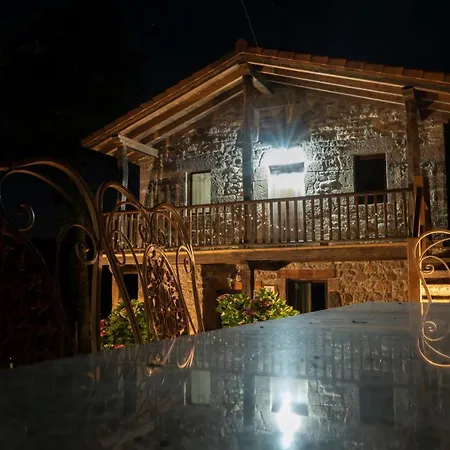 Nyaraló Leyendas Del Miera *